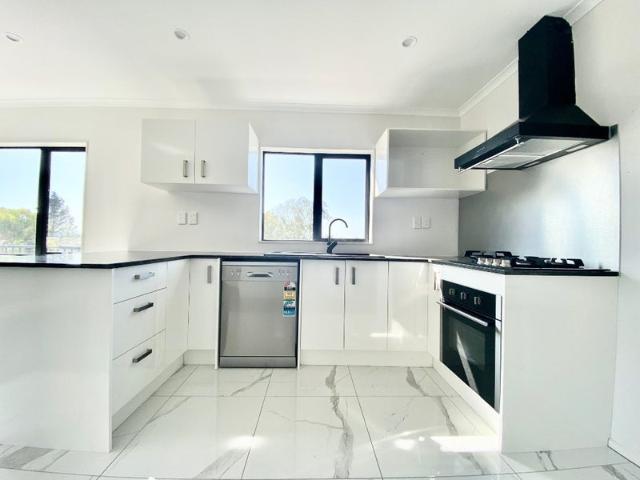 mangere, 2 bedrooms