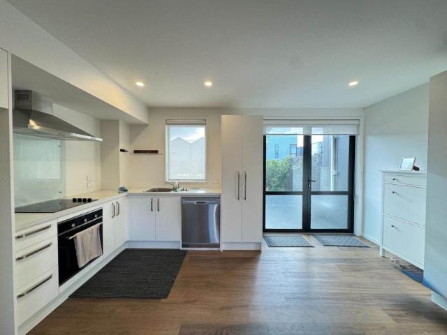 mangere, 2 bedrooms