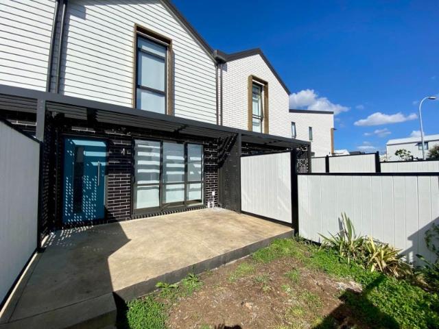 mangere, 2 bedrooms