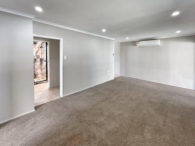 mangere, 2 bedrooms