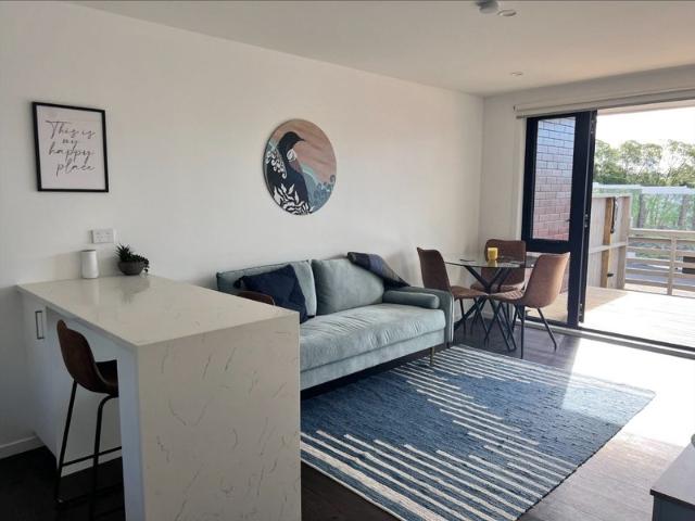 mangere, 2 bedrooms