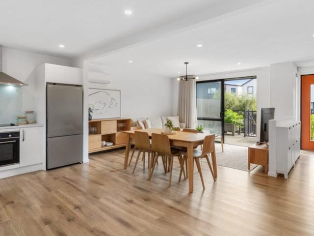 mangere, 3 bedrooms