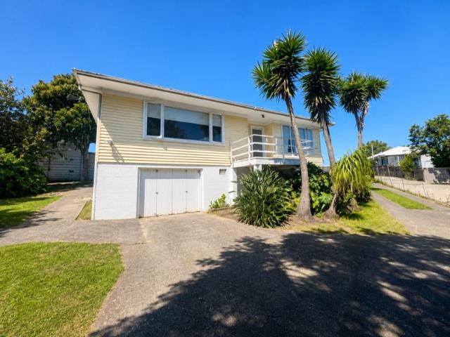 Mangere, 3 bedrooms