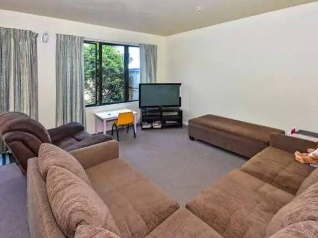Mangere, 3 bedrooms