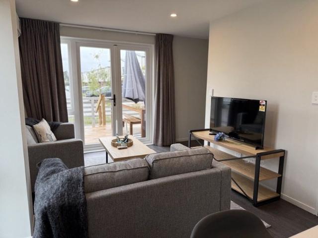 mangere, 3 bedrooms