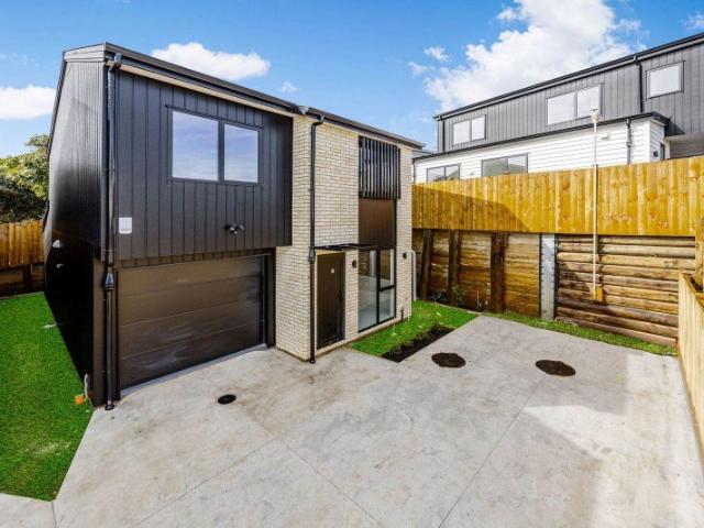 Mangere, 4 bedrooms
