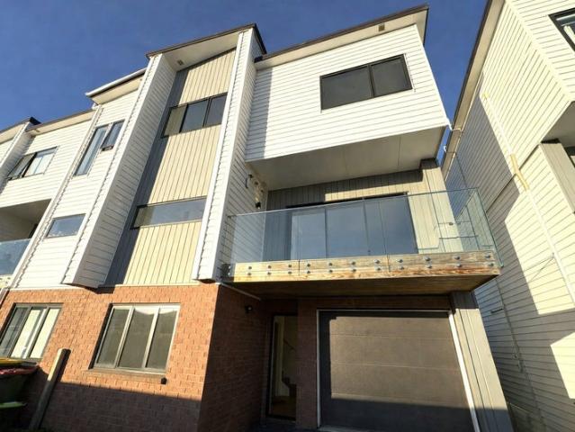 mangere, 5 bedrooms
