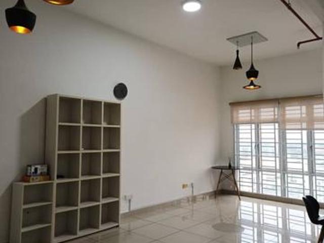 Manhattan Sovo Menara Hartamas Apartment Austin Height