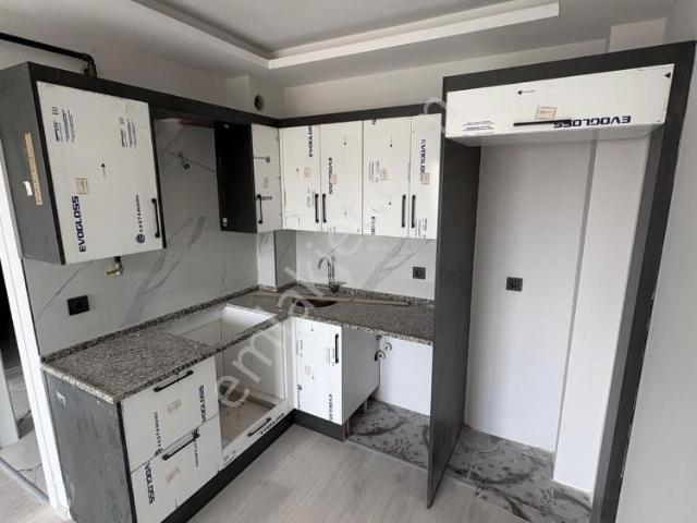 Manisa/yunusemre/muradiye Mah. 1+1 Havuzlu Satılık Daire