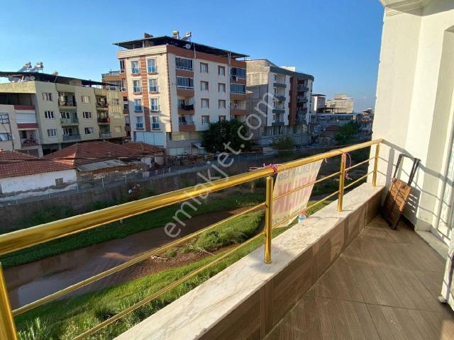 Manisa Ahmetli Altı Eylül Mahallesi 4+2 Doğal Gazlı 184m² Dubleks Satılık