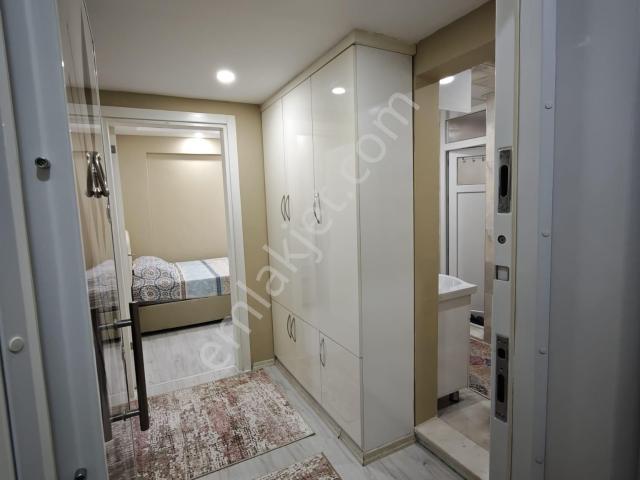Manisa Alaşehir Alper Gayrimenkulden Fatih Caddesinde Satılık Aile Apt. Eşyalı 2+1a.mutfak Daire