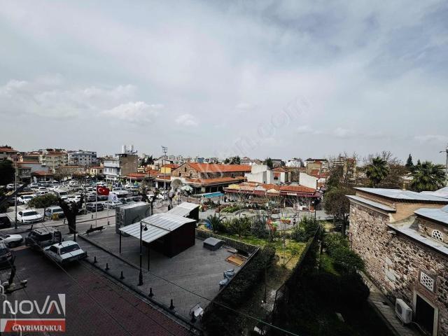 Manisa Çarşı Mah. 3+1 130m2 Caddede Asansörlü Satılık Daire