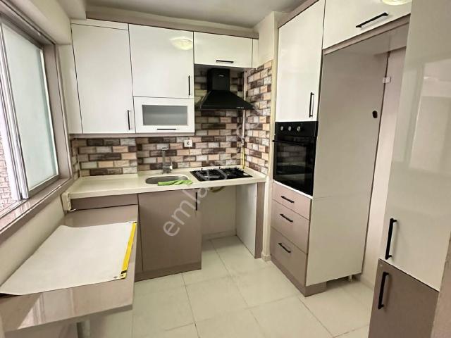 Manisa/şehzadeler/tunca Mahallesi/ Arakat 90m² 2+1