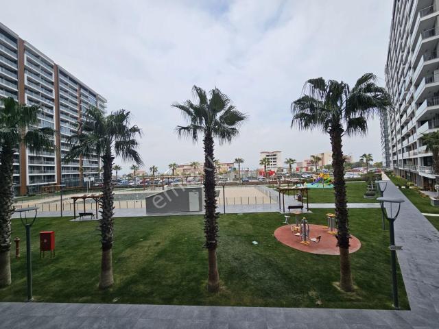 Manisa Meydan Projesinde Kiralık Havuz Cephe Daire 2+1