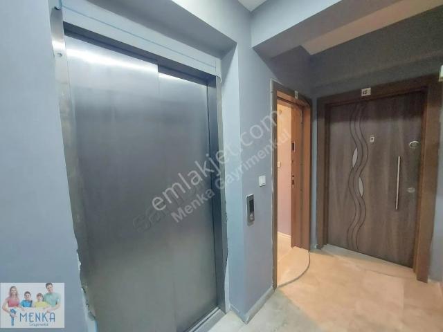 Manisa Sakarya Mah.doğalgazlı Asansörlü Eşyalı Kiralık 1+1 Daire