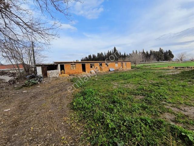 Manisa Saruhanlı Mütevelli 550m2 Arsalı Köy Evi 2.100.000tl