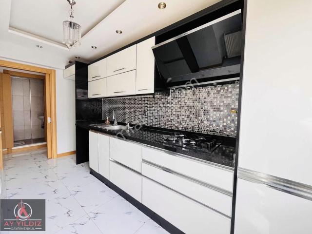 Manisa Utku Mh. 3+1 Asansörlü Genç Lüx Daire