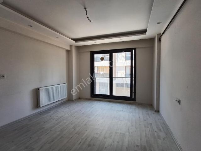 Manisa Yunus Emre Muradiye Mahallesinde 2+1 Satılık Daire