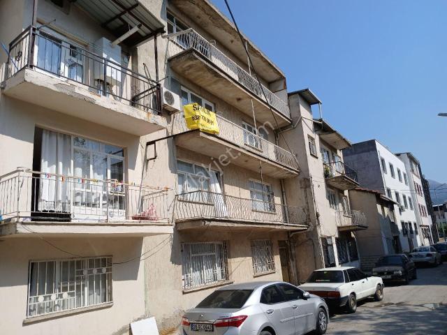 Manisa Yunusemre 50.yıl Mahallesi Komple Satılık Bina !