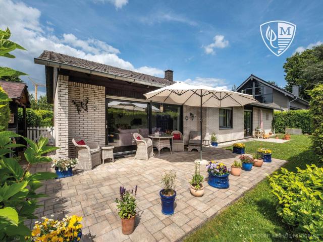 MANNELLA *charmantes Wohnen barrierefrei und komfortabel* Bungalow im schönen Hennef Happerschoss