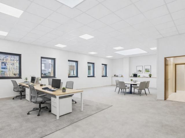Manno: elegante e luminoso ufficio al primo piano di 144 m²