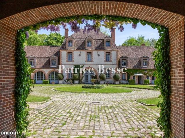 Manoir 17 pièces 813 m²