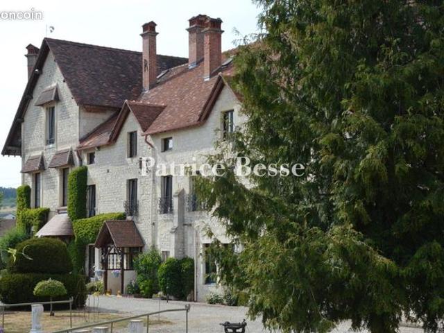 Manoir 20 pièces 1 700 m²