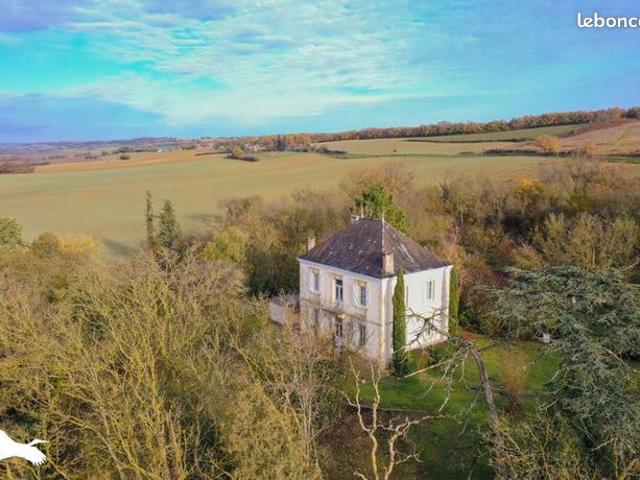 Manoir 6 pièces 155 m²
