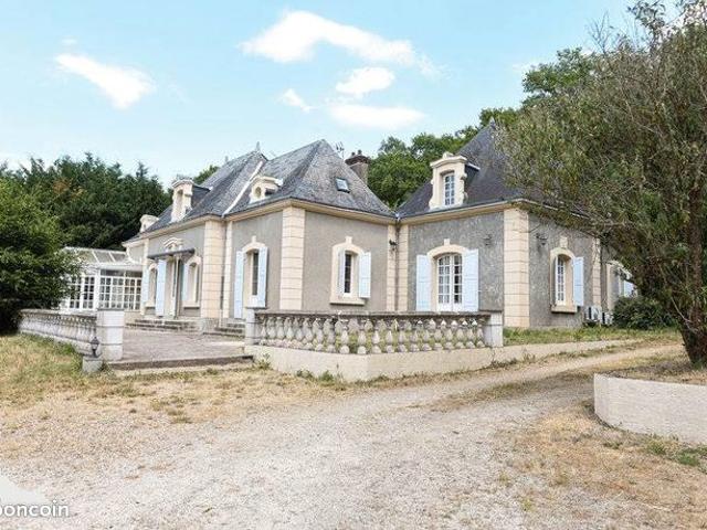 Manoir 8 pièces 264 m²