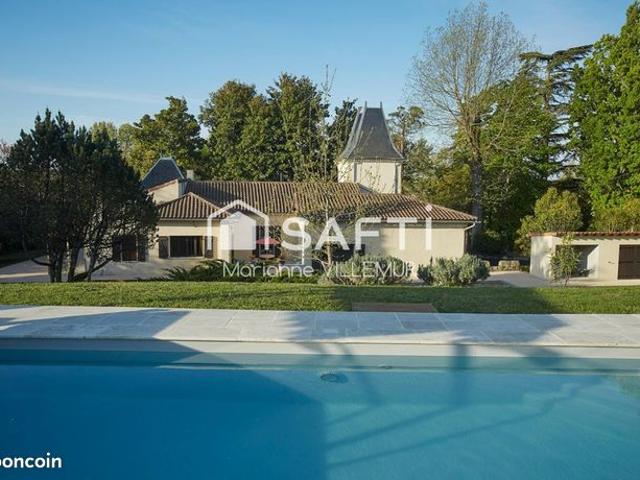 Manoir 9 pièces 250 m²