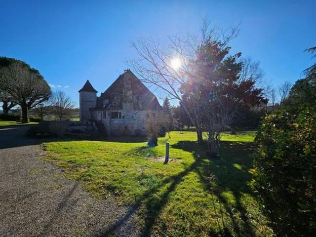 Manoir ancien en pierre