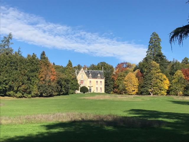 Manoir d'Exception du Xixᵉ siècle au cœur du Périgord Blanc. 729m² Mussidan