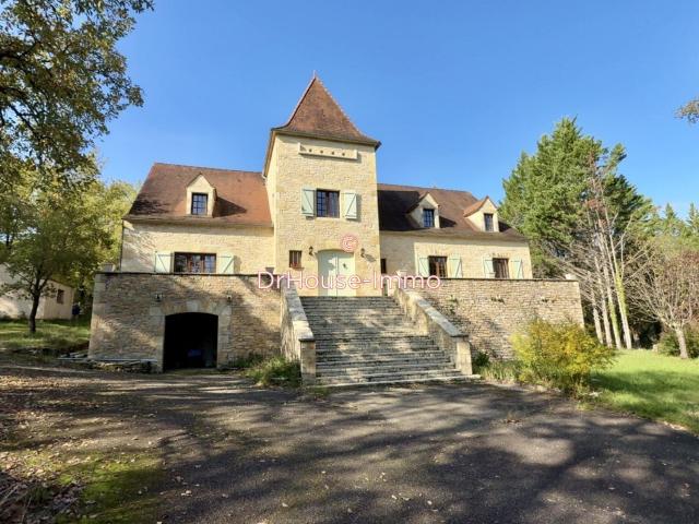 MANOIR DE PRESTIGE 315 m² À 15 MIN DE CAHORS