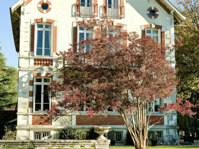Manoir historique d’exception — 1882 342m² Tournon d'Agenais