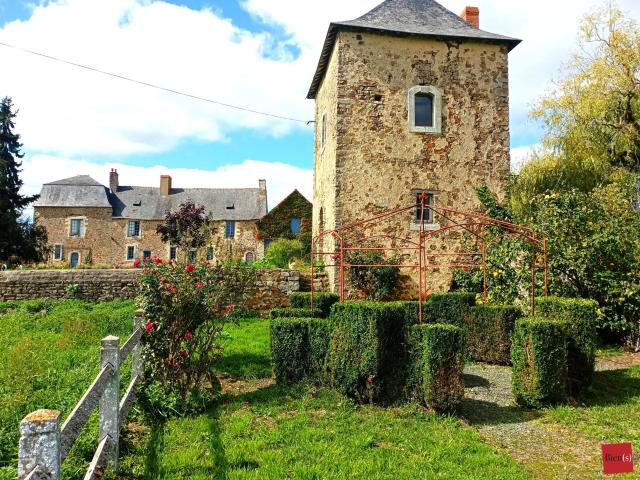 Manoir Seigneurial Du XIVe Siècle 255m² Blandouet Saint Jean