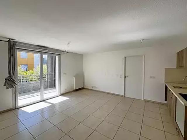 Manosque 04100 Location appartement 2 pièces t2 terrasse