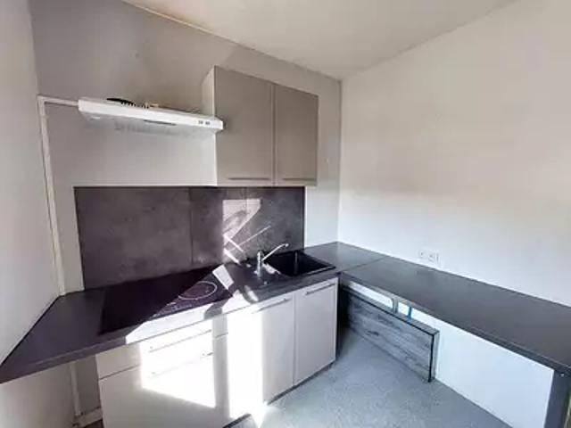 Manosque 04100 Location appartement 2 pièces t2 balcon
