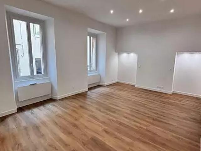 Manosque 04100 Location appartement 2 pièces t2 jardin