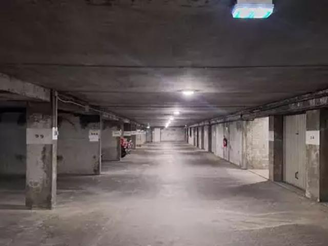 Manosque 04100 Location parking
