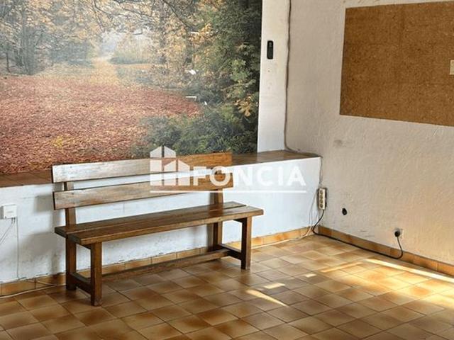 Manosque 04100, Murs commerciaux à vendre de 31 m2 avec wc et point d'eau, libre