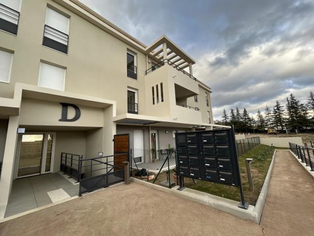 Manosque Location Parking / Garage 04