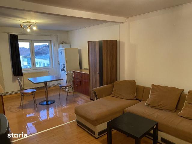 mansarda 2 camere siretului ciresica hipodrom IV