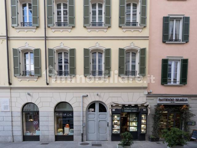 Mansarda via Francesco Muralto 7, Centro Storico, Como