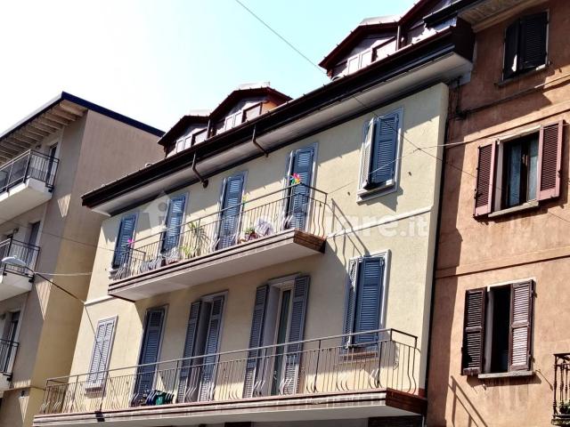 Mansarda via Labiena, Laveno, Laveno Mombello