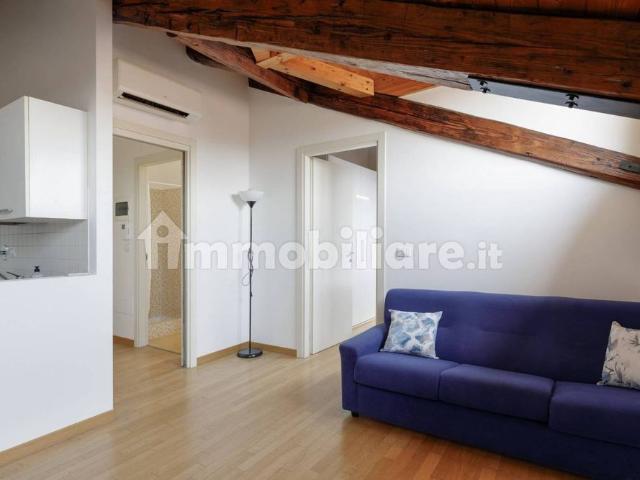 Mansarda via Valdirivo 22, Borgo Teresiano, Trieste