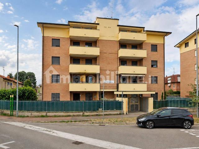 Mansarda via Valtellina 1, Saronno