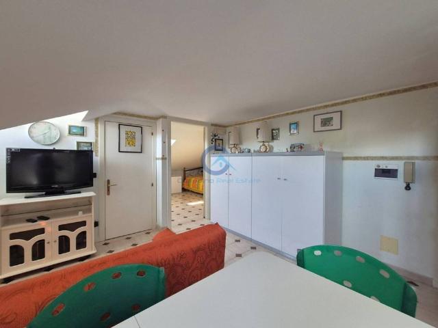 Mansarda viale Crotone 113, Catanzaro Lido, Catanzaro