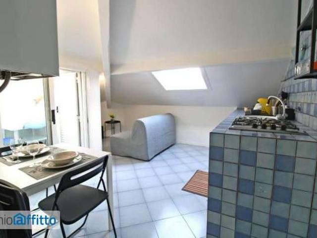 Mansarda arredata Centro porto vecchio