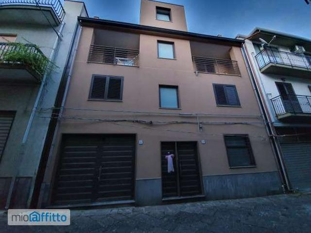Mansarda arredata con terrazzo Centro