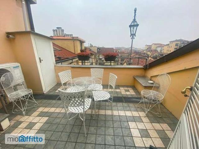 Mansarda arredata con terrazzo Crocetta